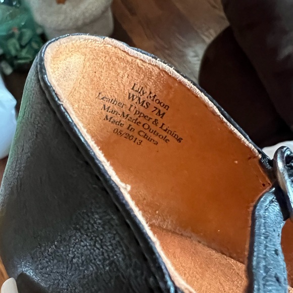 GENTLE SOULS Kenneth Cole, LILY MOON Black Leather Ankle Strap peep toe - Picture 2 of 4